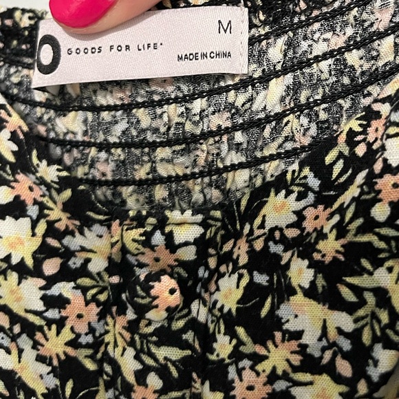 Women’s dress - Picture 2 of 7